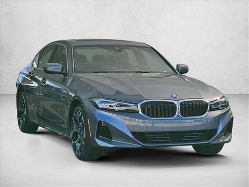 2025 BMW 330 330i Sedan