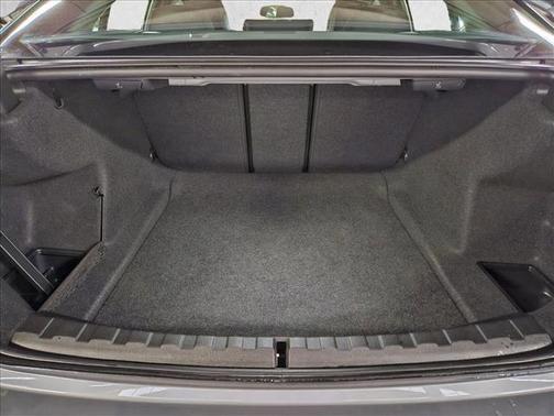 2025 BMW 330 330i Sedan