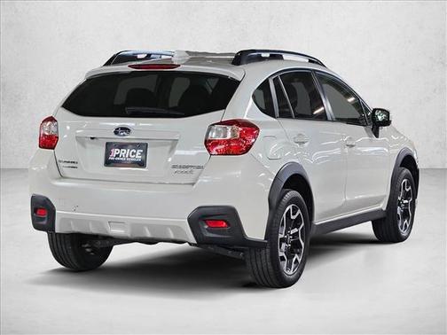 Crystal White Pearl 2017 Subaru Crosstrek 2.0i Premium