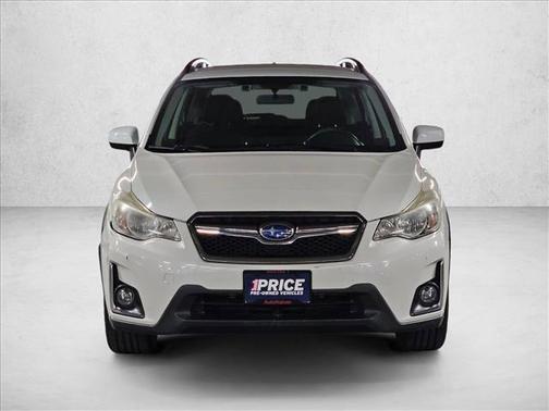 Crystal White Pearl 2017 Subaru Crosstrek 2.0i Premium