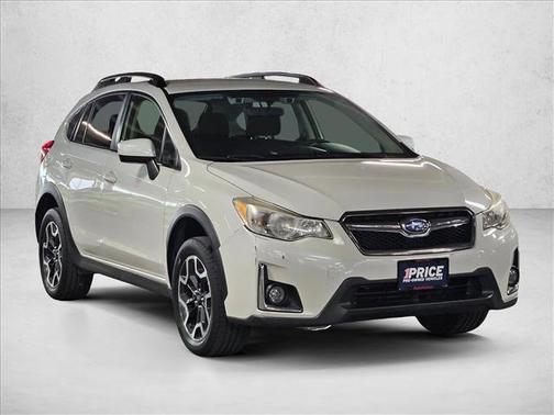 Crystal White Pearl 2017 Subaru Crosstrek 2.0i Premium