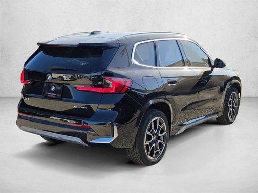 Black Sapphire Metallic 2026 BMW X1 xDrive28i
