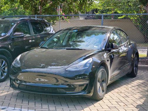 2022 Tesla Model 3 Standard Range