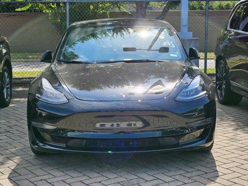 2022 Tesla Model 3 Standard Range