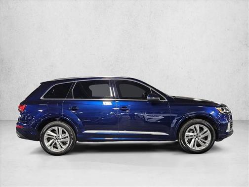 Navarra Blue Metallic 2021 Audi Q7 45 Premium Plus