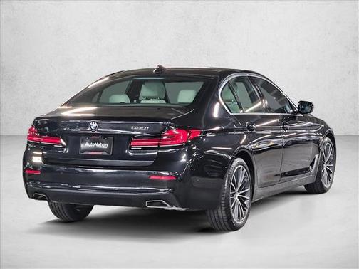 2021 BMW 530 530i