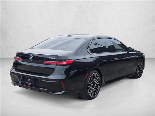 Black Sapphire Metallic 2026 BMW 740 xDrive