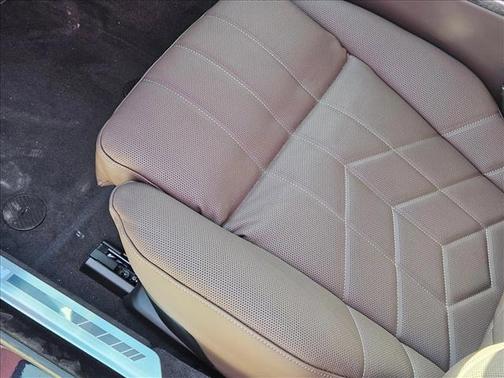 2026 BMW 750e i xDrive