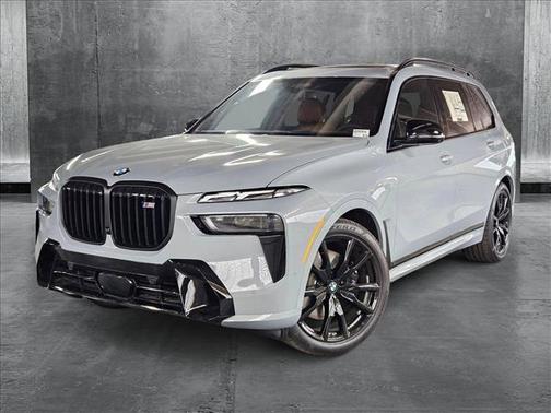2025 BMW X7 M60i