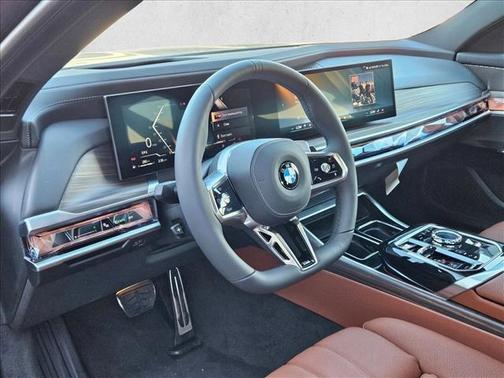 2025 BMW 760 xDrive