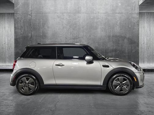 2024 MINI Hardtop Cooper
