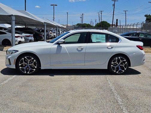 2025 BMW 330 i