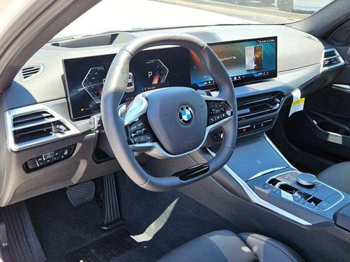 2025 BMW 330 i