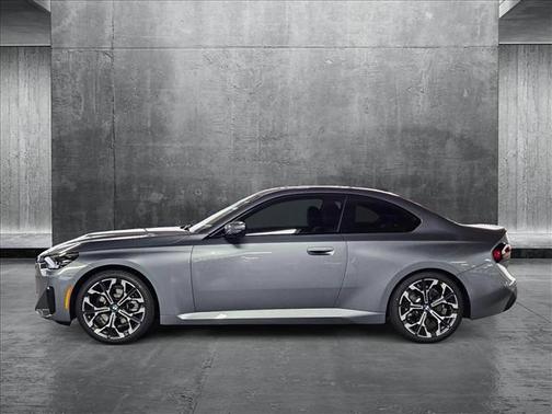 2025 BMW 230 i