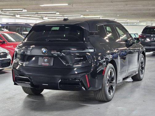 2026 BMW iX xDrive45