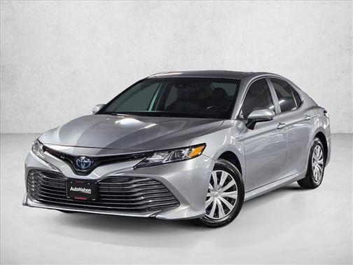 2019 Toyota Camry Hybrid LE