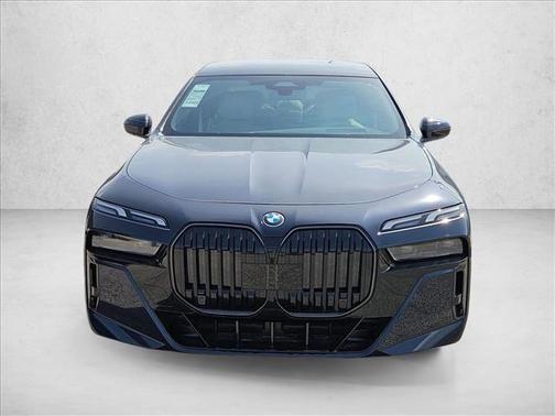 Carbon Black Metallic 2026 BMW i7 eDrive50