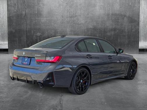 2025 BMW 330 i