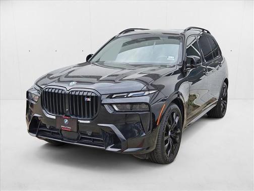 2023 BMW X7 M60i