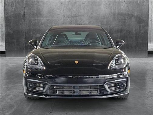 2023 Porsche Panamera RWD