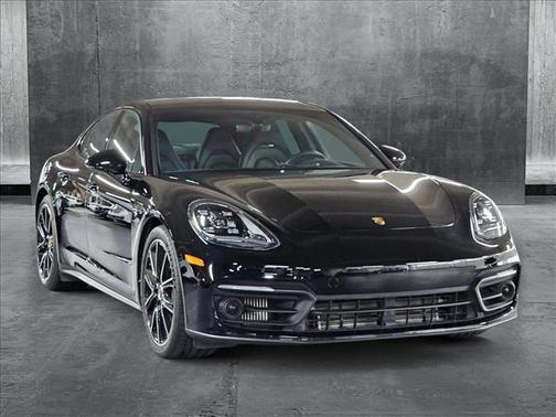 2023 Porsche Panamera RWD
