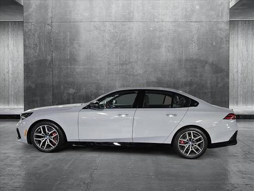 2024 BMW i5 M60