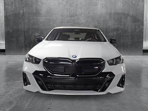 2024 BMW i5 M60