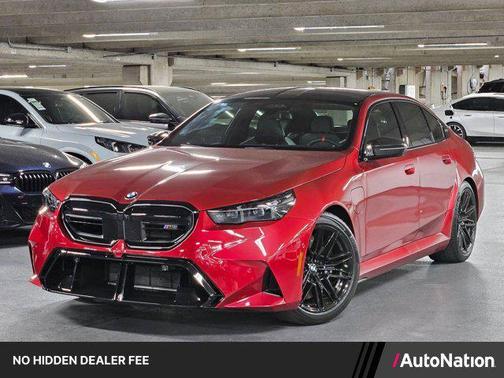 Vegas Red Metallic 2026 BMW M5 Base