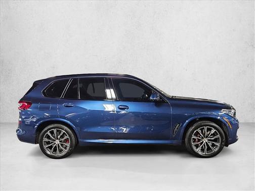 2023 BMW X5 M50i