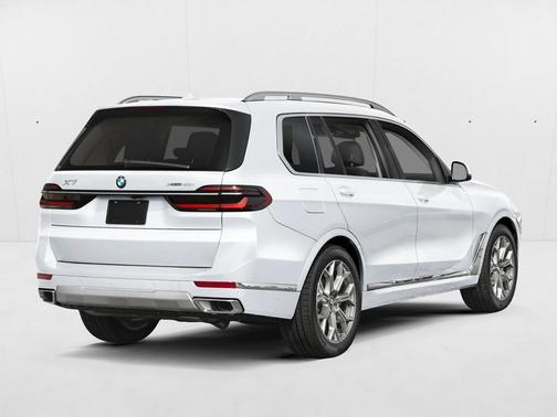 Alpine White 2027 BMW X7 xDrive40i