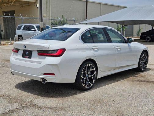 2025 BMW 330 i