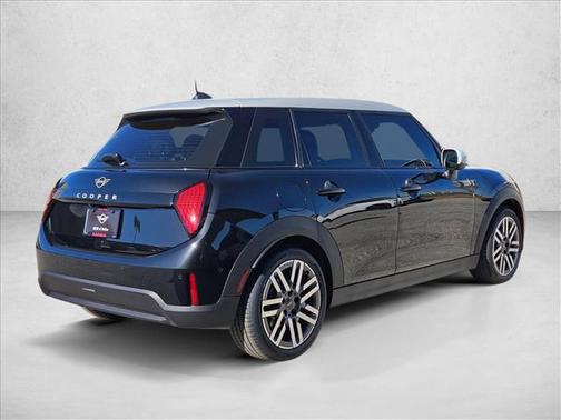 Midnight Black II Metallic 2026 MINI Hardtop Cooper