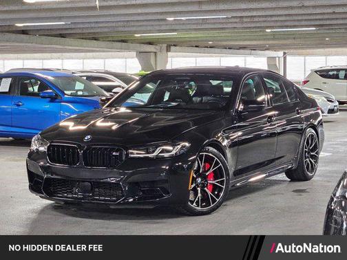 Black Sapphire Metallic 2022 BMW M5 Base