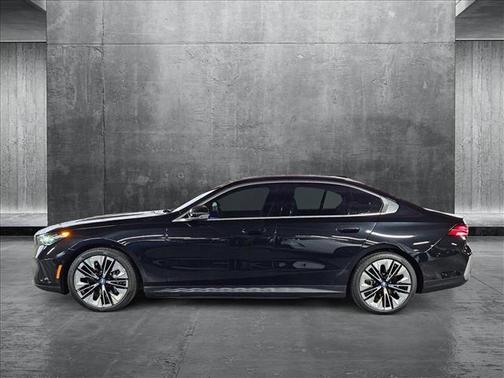 2024 BMW i5 eDrive40