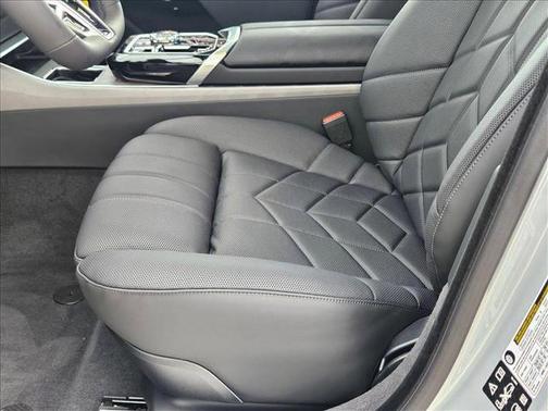 2025 BMW 760 i xDrive