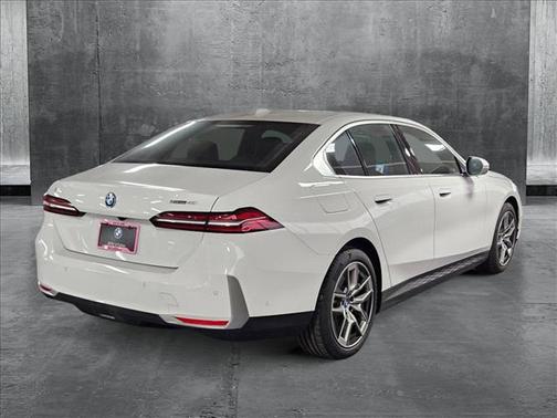 2024 BMW i5 eDrive40