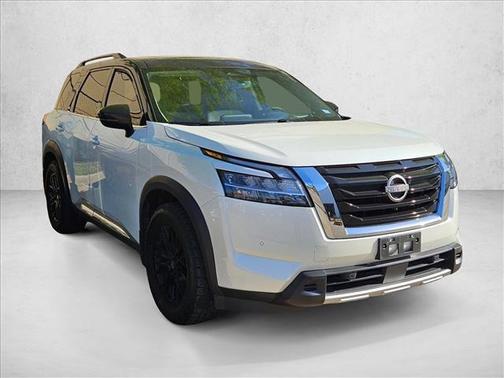 Pearl White Tricoat 2024 Nissan Pathfinder Platinum FWD