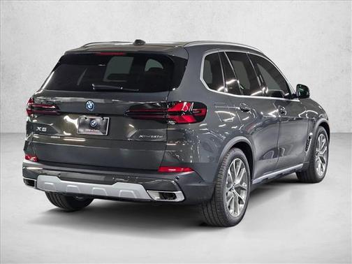 Dravit Grey Metallic 2026 BMW X5 PHEV xDrive50e