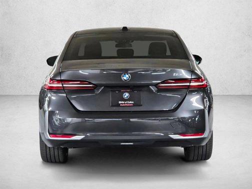 Dark Graphite Metallic 2026 BMW 530 530i