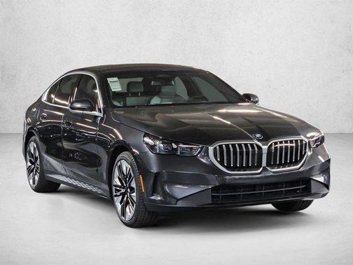 Dark Graphite Metallic 2026 BMW 530 530i
