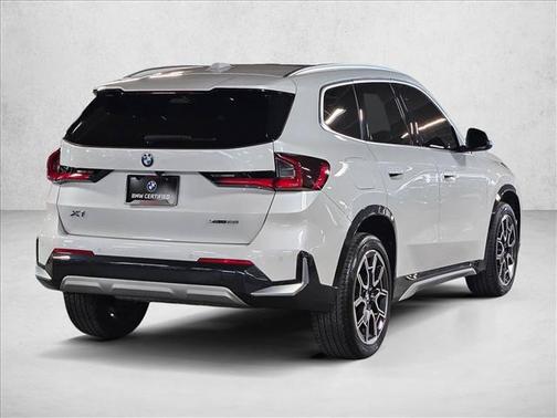 Mineral White Metallic 2025 BMW X1 xDrive28i