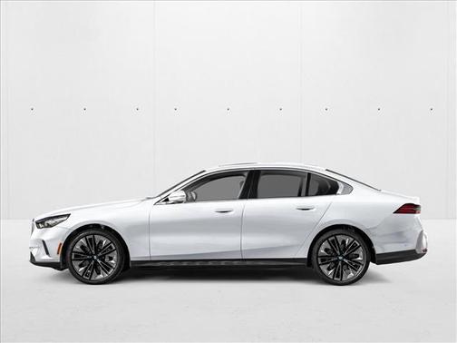 Mineral White Metallic 2026 BMW 530 530i