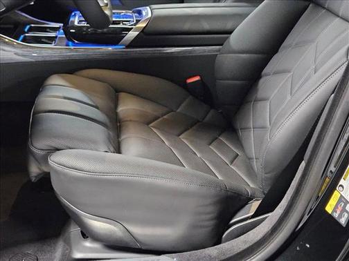 2025 BMW i7 xDrive60
