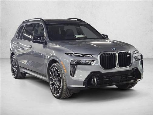 2024 BMW X7 M60i
