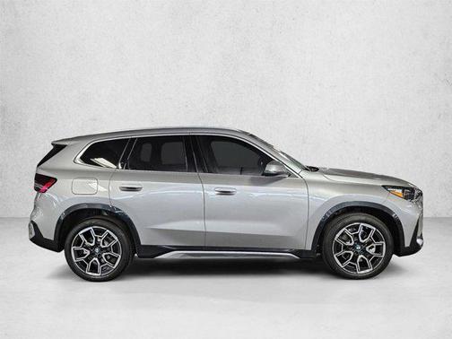 Space Silver Metallic 2026 BMW X1 xDrive28i