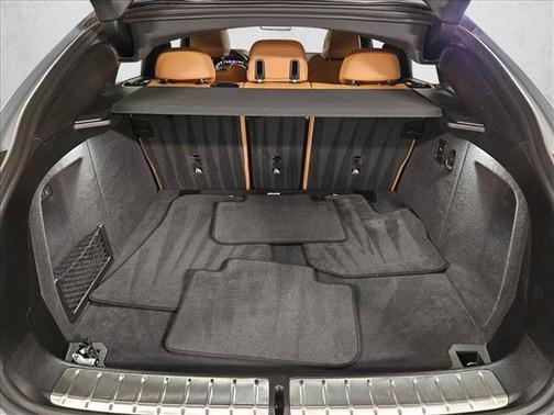 2025 BMW X4 xDrive30i