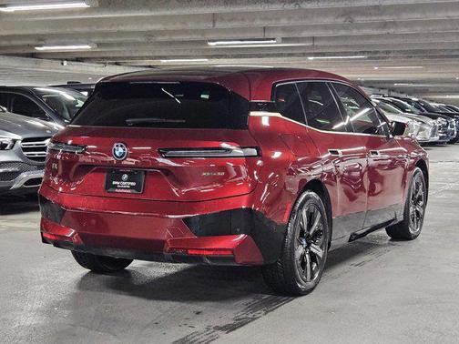 Aventurin Red Metallic 2024 BMW iX xDrive50
