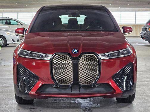 Aventurin Red Metallic 2024 BMW iX xDrive50