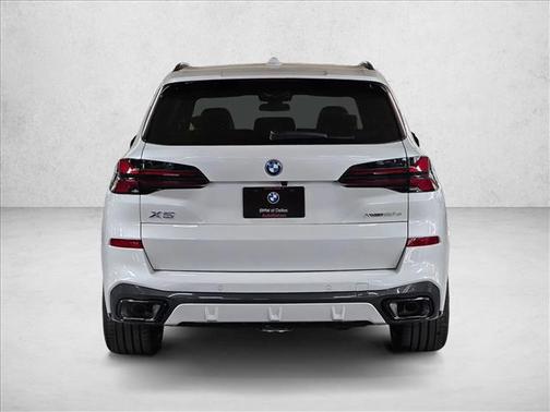 Mineral White Metallic 2026 BMW X5 PHEV xDrive50e