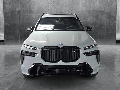 2026 BMW X7 M60i